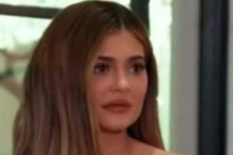 Kylie Jenner slammed as ‘bratty’ for stealing Kendall’s outfit in old KUWTK clip as fans claim..