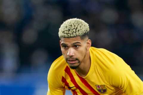 Man Utd and Chelsea on transfer red alert as Barcelona ace Ronald Araujo REJECTS new contract at..