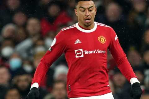 Jesse Lingard loan move to Newcastle on verge of collapse with Man Utd demanding hefty fee