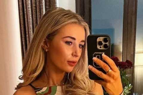 Dani Dyer insists she’s not pregnant and tells fans it’s ‘insulting’ after they ask if she’s..