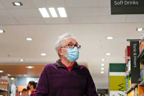 Face mask rules in supermarkets explained as Plan B restrictions end – what you need to know