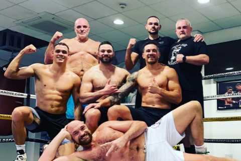 Tyson Fury and dad John go topless for group workout shot with Parker as purse bids for Whyte fight ..
