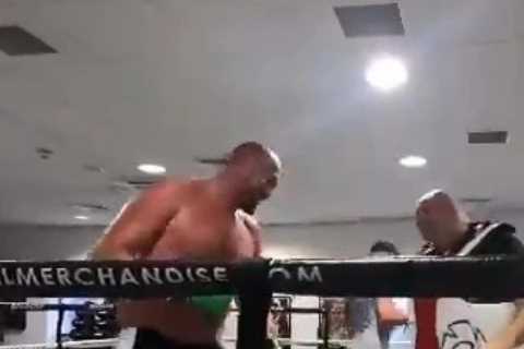 Tyson Fury trains for 15 ROUNDS on pads with dad John ahead of next fight as brother Tommy returns..