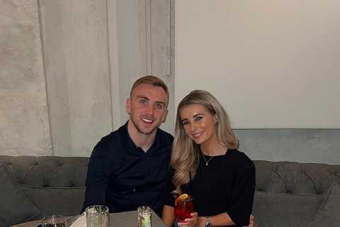 Inside Dani Dyer &amp; Jarrod Bowen’s Italy break as Love Islander and West Ham ace enjoy cocktails ..