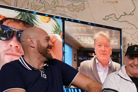 ‘Within seconds, done!’ – Tyson Fury would have taken £15m step-aside money, says dad John as he..
