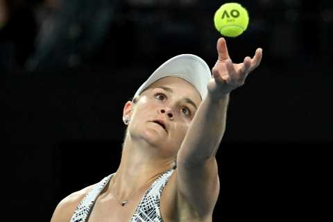 Ashley Barty battles back to defeat Danielle Collins and become first Aussie woman to win..