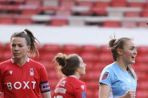 Top scorer Stanway praises Parris after City thump Forest while Chelsea see off Villa to reach FA..