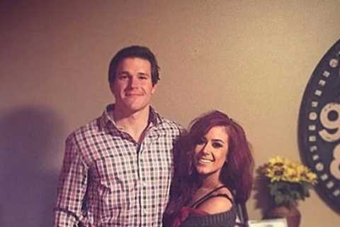 Teen Mom Chelsea Houska looks unrecognizable in throwback photo with red hair as she poses with..