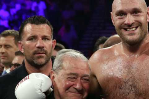 Tyson Fury in line for TWO fights in UK this year before returning to America in 2023, reveals..