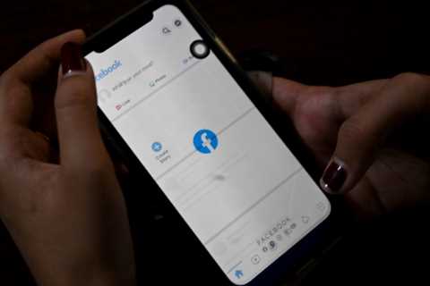 Apple Made a Change That Is Hammering Internet Companies Like Meta