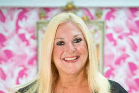 Who is Vanessa Feltz and what is her net worth?