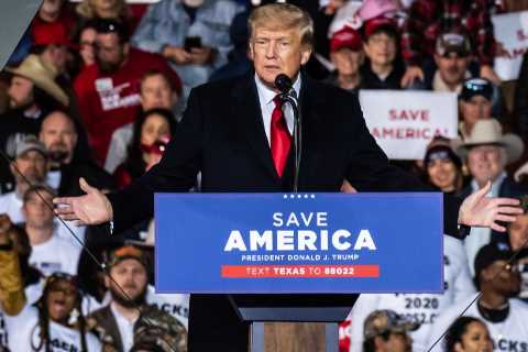 Jan. 6 Defendant Seeks to Subpoena Trump as Witness at Trial