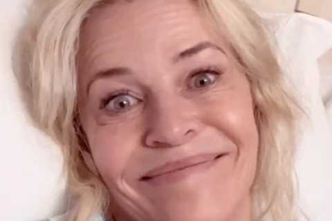 Chelsea Handler HOSPITALIZED &amp; forced to cancel shows for her comedy tour as star gives update..