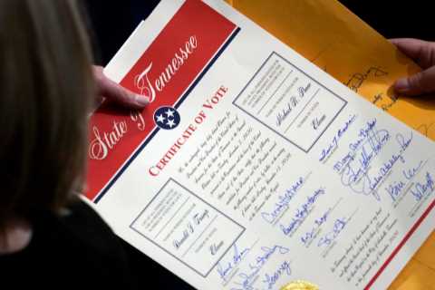 Overhaul of Electoral Count Act ‘Absolutely’ Will Pass, Manchin Says
