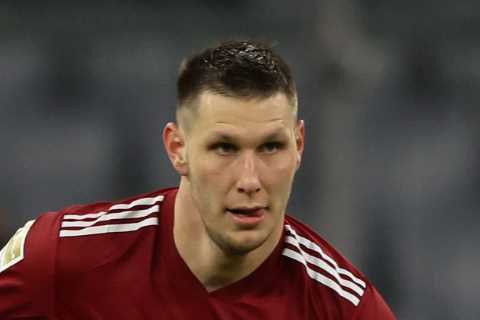 Borussia Dortmund sign Niklas Sule on free transfer from rivals Bayern Munich in blow to Chelsea..