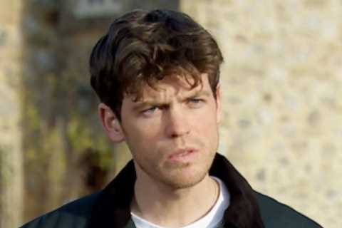 Emmerdale fans can’t stop swooning over newbie Marcus – and think he’s a dead ringer for another..
