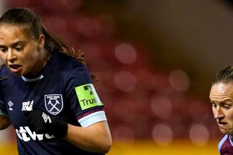 Colourblind Villa Women star Allen slams WSL officials for ‘ridiculous’ kit colour choice for West..