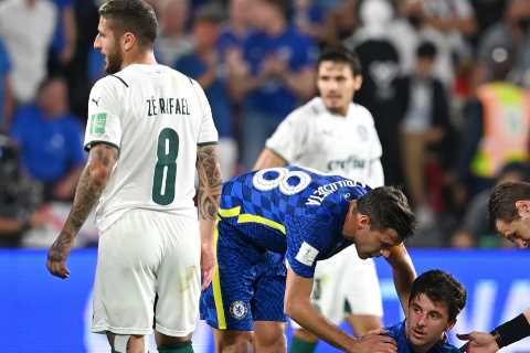Chelsea blow as Mason Mount forced off after half an hour of Club World Cup final with injury