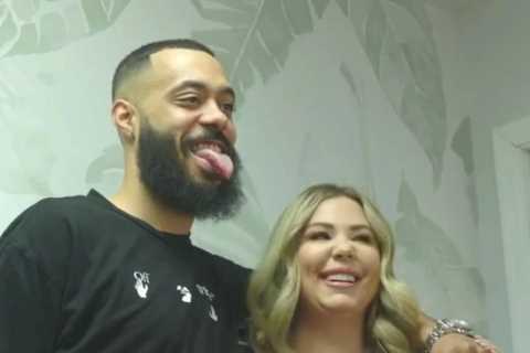 Teen Mom Kailyn Lowry holds hands with bodyguard Keith Splash who says he’s ‘nothing’ like Chris..