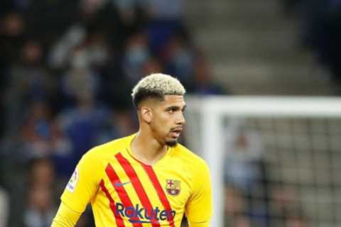 Man Utd and Liverpool in Ronald Araujo transfer fight with 22-year-old yet to sign new deal at..