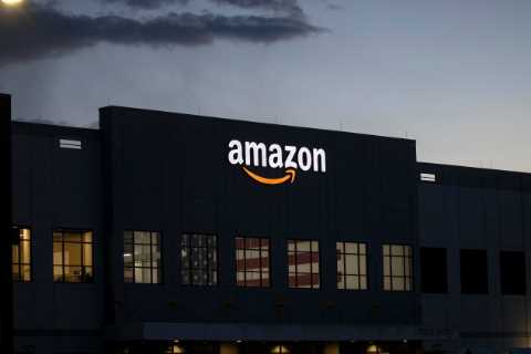 A union election at the Amazon warehouse on Staten Island is set for March.