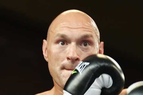 Tyson Fury shows his caring side as heavyweight champ donates heavy bag and gym kit to help..