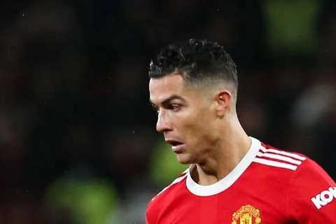 ‘Keeping him would be a mistake’ – Jamie Carragher tells Man Utd to SELL Cristiano Ronaldo to solve ..