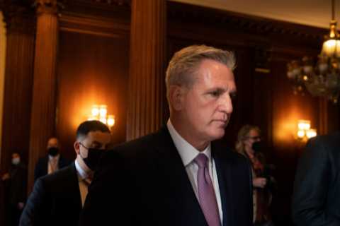 Kevin McCarthy Backs Liz Cheney’s Challenger, Escalating a Party Feud