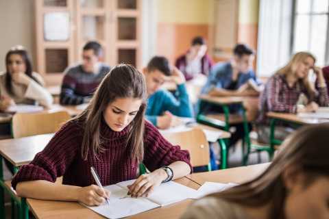 Plans to extend school days to help kids catch up have been scrapped