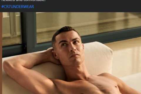 Cristiano Ronaldo shows his chiselled abs as Man Utd star strips off to advertise his own brand CR7 ..