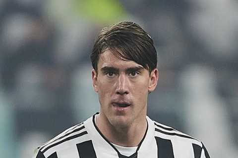 Arsenal fuming over failed Dusan Vlahovic transfer as agent lifts lid on why Juventus star rejected ..