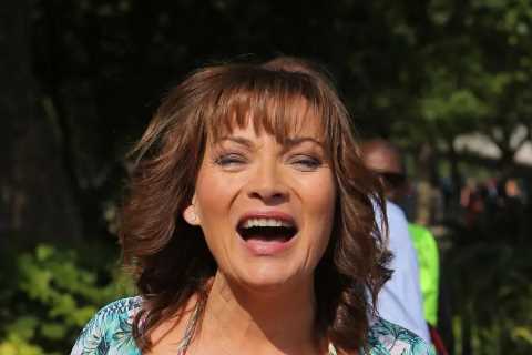 Lorraine Kelly admits weight ballooned in lockdown as she’s desperate to shed two dress sizes