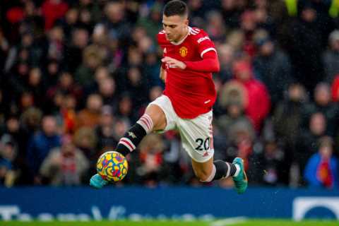 Man Utd to trigger Diogo Dalot’s one-year option so they don’t lose him on a FREE transfer this..