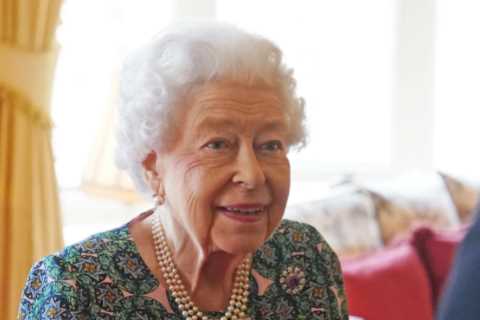 Queen, 95, has Covid: Her Majesty has minor cold symptoms after testing positive for bug
