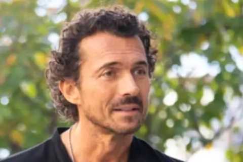 Sex And The City star looks so different now bosses brought him back for And Just Like That – as a..