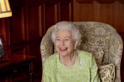 The Queen, 95, will ‘cancel only ONE appointment’ after catching Covid and is ‘determined to carry..