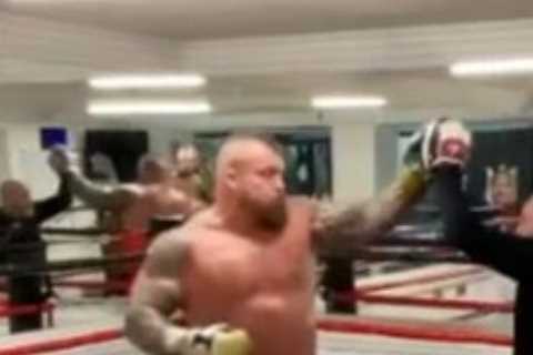 Watch 24st Eddie Hall show off explosive punch power after ‘surprising all opponents so far’ for..