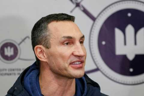 Wladimir Klitschko sends out defiant message to Ukrainian people as Russia begins invasion of..