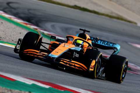Lando Norris fastest on day one of 2022 F1 testing in Barcelona with Lewis Hamilton fifth and champ ..