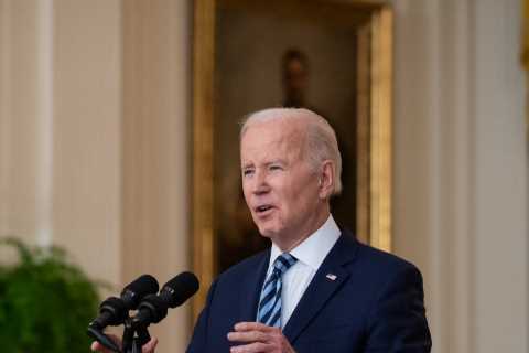 ‘Putin Chose This War’: Biden Denounces Russia’s Actions in Ukraine