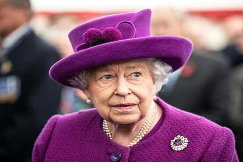Queen spends time with William and Kate on trip to Windsor after beating Covid