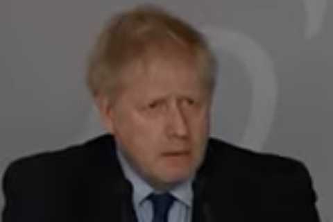 Heart-breaking moment Ukrainian journalist breaks down in tears as she asks Boris to think of mums..