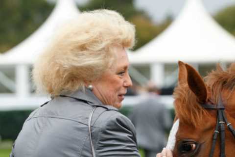 Britain’s richest woman and billionaire horse owner quietly makes £400,000 donation that will..