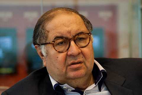 Everton suspend Alisher Usmanov sponsorship as they announce ban on all Russian commercial deals