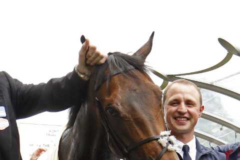 Racing doing it’s bit to support refugees as Ukrainian stable lad says “everything is on fire” in..