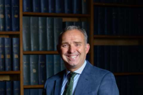 Whitehall elite bag £400,000 in bonuses – despite working from home