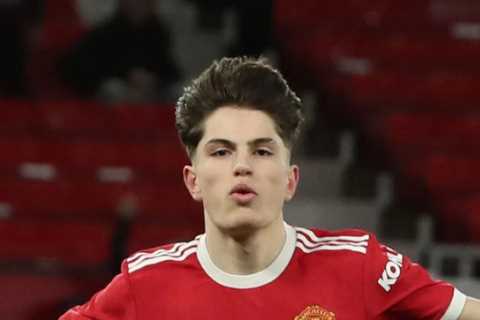Man Utd wonderkid Alejandro Garnacho at centre of international tug-of-war despite already playing..