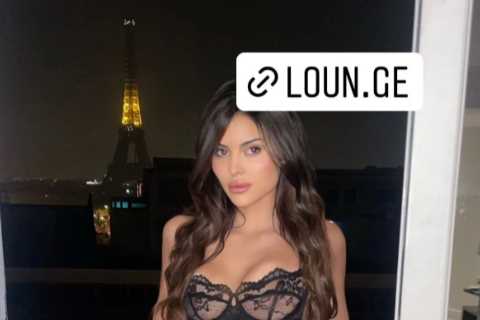 Kylie Jenner lookalike Holly Scarfone stuns in lingerie after date with Kourtney Kardashian’s ex..