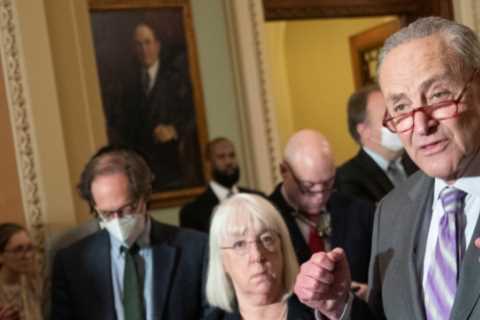 Congress Clears $1.5 Trillion Spending Bill, Including Ukraine Aid