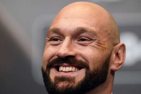Tyson Fury fight with Dillian Whyte could end in KO for either star as both have ‘freakishly long..